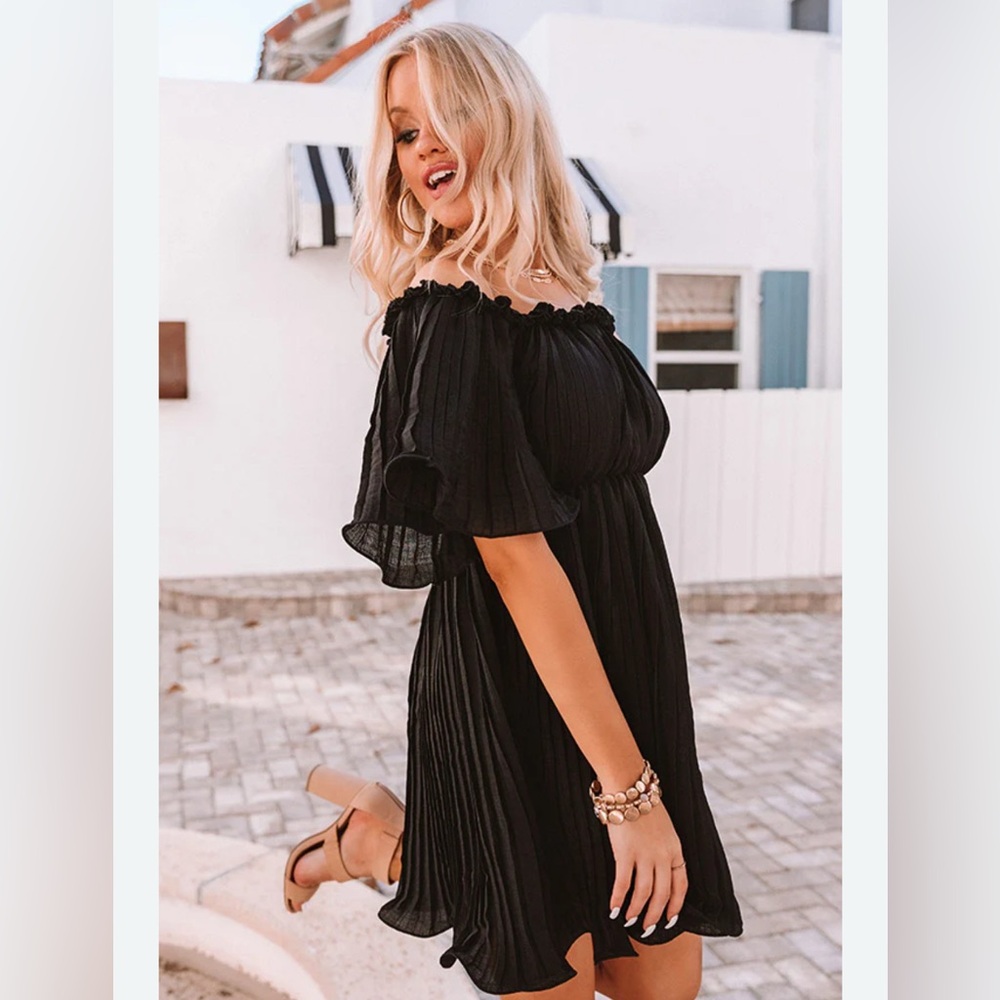 Vici Dress NWT
